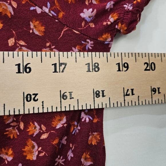 Pinque Cropped Blouse Puff Sleeves Floral Burgundy Size Medium - Picture 6 of 7